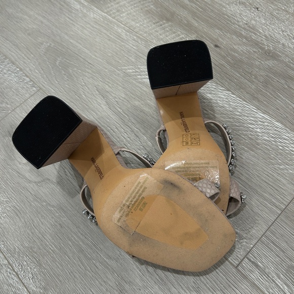 KARL LAGERFELD PARIS HEELS - Picture 3 of 3